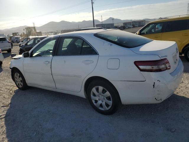 4T1BF3EK1BU674331 - 2011 TOYOTA CAMRY BASE WHITE photo 2