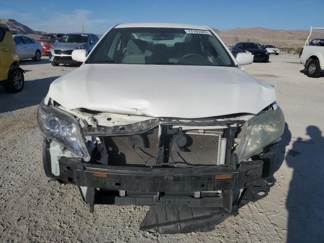 4T1BF3EK1BU674331 - 2011 TOYOTA CAMRY BASE WHITE photo 5