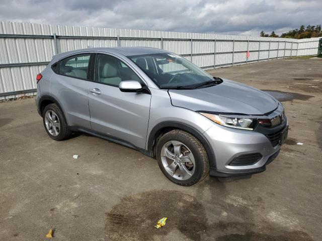 3CZRU6H37KM742208 - 2019 HONDA HR-V LX SILVER photo 4