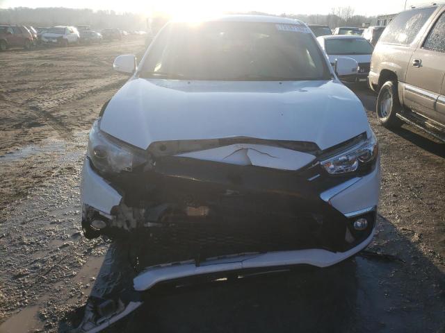 JA4AP3AW6JU020598 - 2018 MITSUBISHI OUTLANDER ES თეთრი ფოტო 5