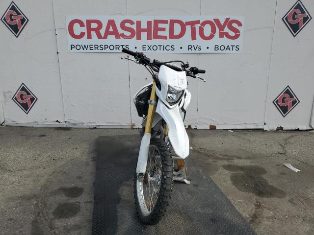 MLHMD3810E5104189 - 2014 HONDA CRF250 L WHITE photo 2