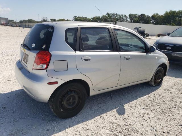 KL1TD66628B249312 - 2008 CHEVROLET AVEO BASE SILVER photo 3
