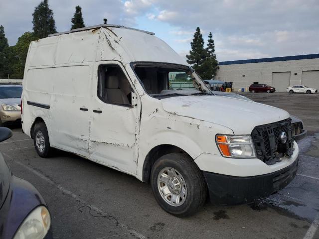 1N6BF0LY8DN110745 - 2013 NISSAN NV 2500 WHITE photo 4