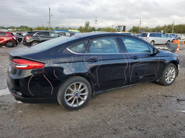 3FA6P0H77HR162720 - 2017 FORD FUSION SE BLACK photo 3