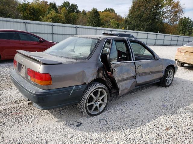 1HGCB7645NA233949 - 1992 HONDA ACCORD DX SILVER photo 3