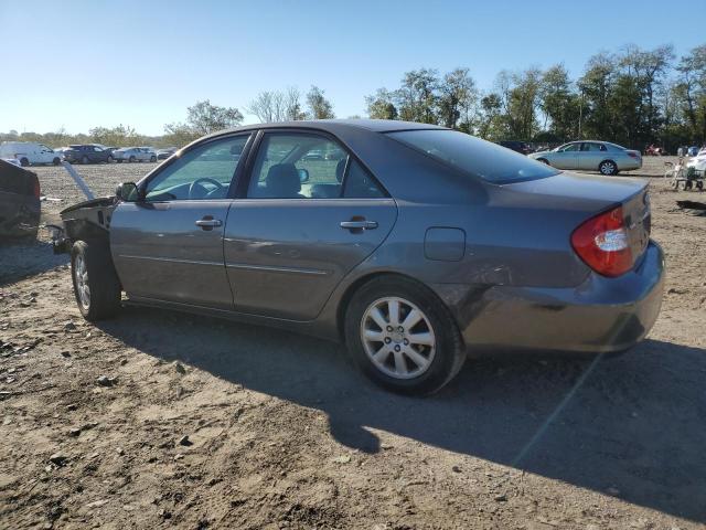 4T1BF30KX3U556898 - 2003 TOYOTA CAMRY LE GRAY photo 2