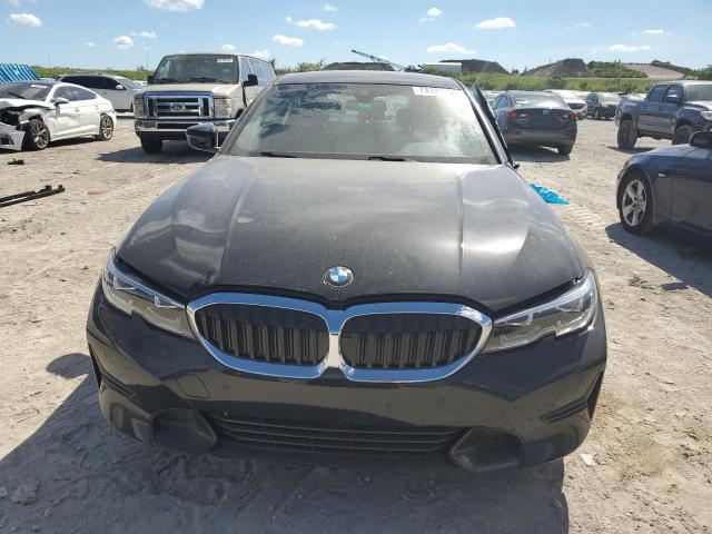 3MW5R1J01N8C51541 - 2022 BMW 330I BLACK photo 5