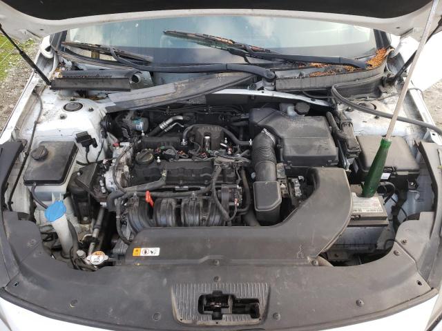 5NPE34AF3FH227878 - 2015 HYUNDAI SONATA SPORT WHITE photo 11