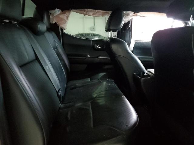 3TMGZ5AN4JM145987 - 2018 TOYOTA TACOMA DOUBLE CAB 灰色 照片 10