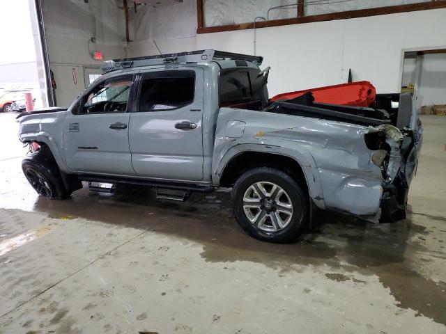 3TMGZ5AN4JM145987 - 2018 TOYOTA TACOMA DOUBLE CAB 灰色 照片 2