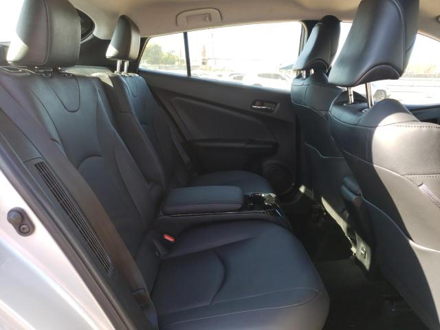 JTDKARFP3H3044731 - 2017 TOYOTA PRIUS PRIM 银色 照片 10