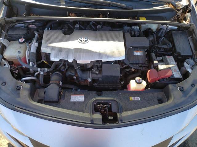 JTDKARFP3H3044731 - 2017 TOYOTA PRIUS PRIM 银色 照片 11