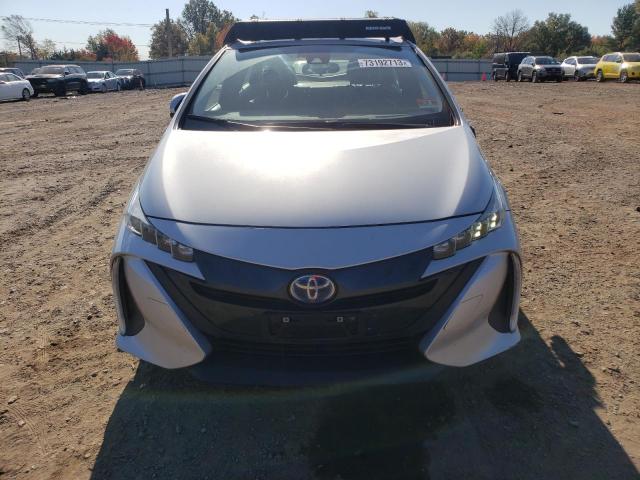 JTDKARFP3H3044731 - 2017 TOYOTA PRIUS PRIM 银色 照片 5