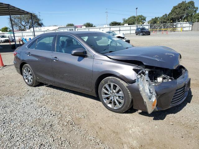 4T1BD1FK0HU201747 - 2017 TOYOTA CAMRY HYBRID GRAY photo 4