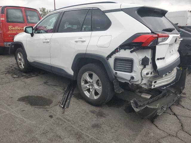 2T3W1RFV3MW161460 - 2021 TOYOTA RAV4 XLE WHITE photo 2