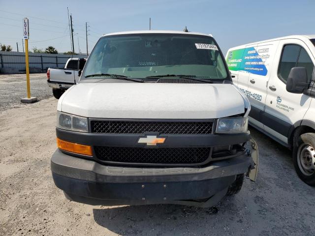 1GCWGAFP8J1189203 - 2018 CHEVROLET EXPRESS G2 白色 照片 5