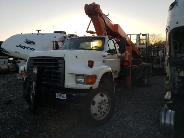 1FDXF80C3TVA06836 - 1996 FORD F800 WHITE photo 2