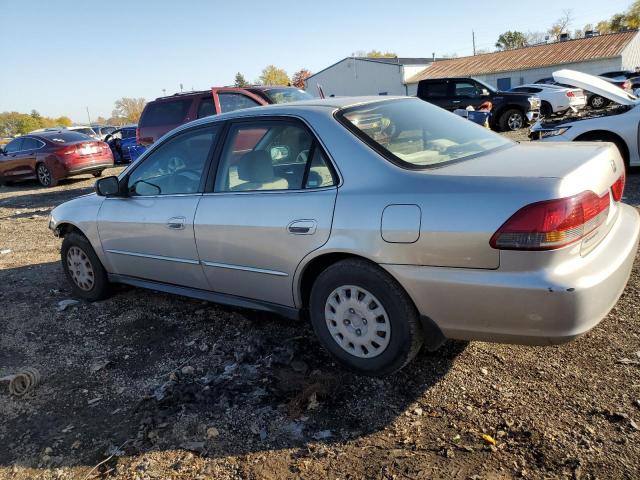 1HGCF86691A122021 - 2001 HONDA ACCORD VALUE SILVER photo 2