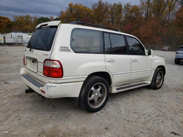 JTJHT00W323513675 - 2002 LEXUS LX 470 WHITE photo 3