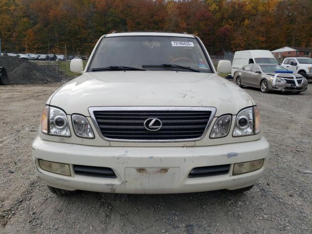 JTJHT00W323513675 - 2002 LEXUS LX 470 WHITE photo 5