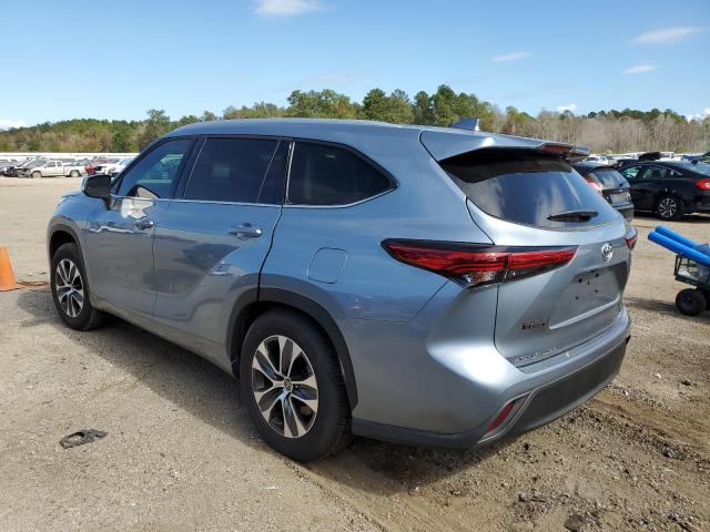 5TDGZRAH4NS135404 - 2022 TOYOTA HIGHLANDER XLE SILVER photo 2