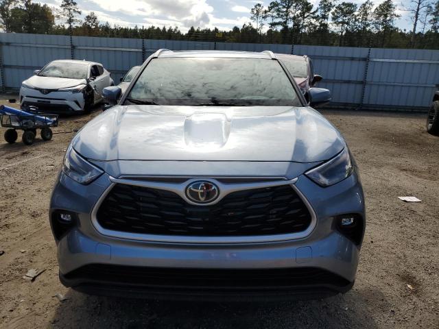 5TDGZRAH4NS135404 - 2022 TOYOTA HIGHLANDER XLE SILVER photo 5