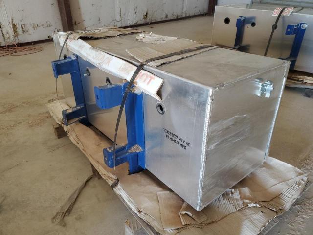 BOS - 2017 OTHR TOOLBOX SILVER photo 3