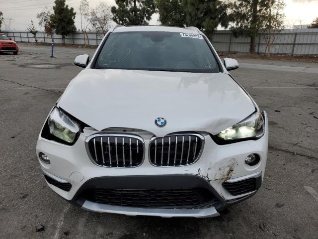 WBXHU7C30J5H45492 - 2018 BMW X1 SDRIVE28I Ақ фото 5