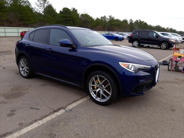 ZASFAKNN2J7C07450 - 2018 ALFA ROMEO STELVIO TI SPORT BLUE photo 4