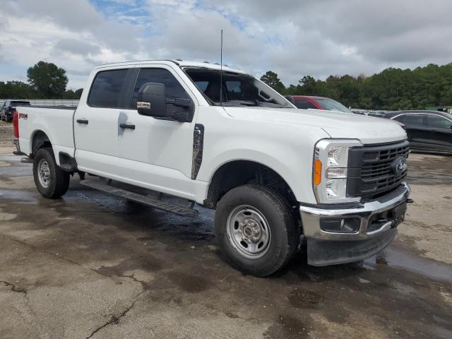 1FT7W2BAXPEC78187 - 2023 FORD F250 SUPER DUTY WHITE photo 4