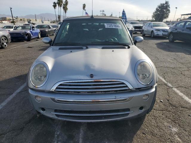 WMWRF33556TG15049 - 2006 MINI COOPER SILVER photo 5