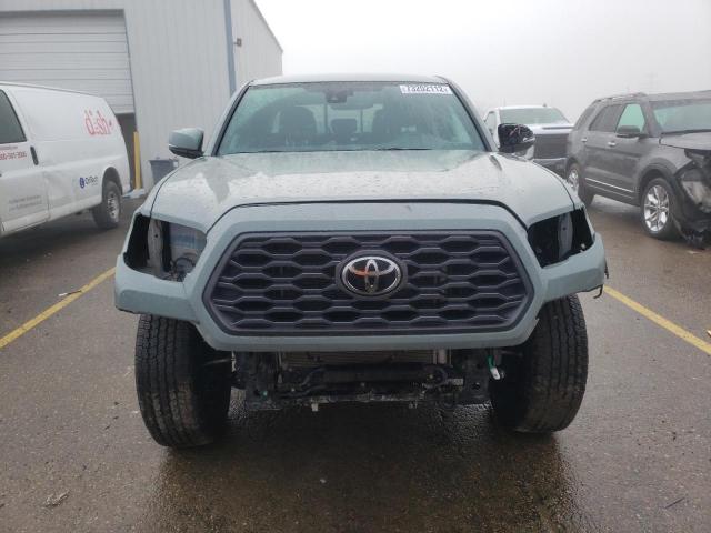3TMCZ5AN3NM480050 - 2022 TOYOTA TACOMA DOUBLE CAB 灰色 照片 5