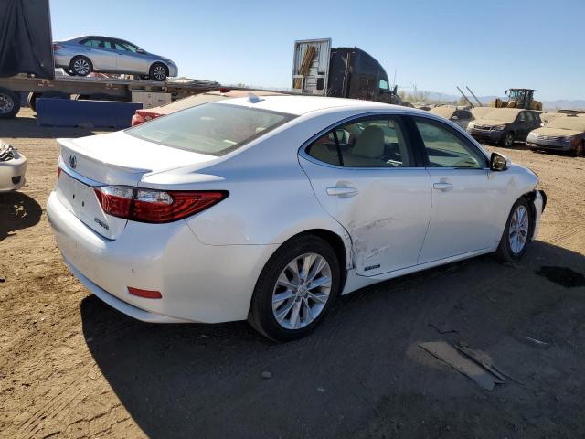 JTHBW1GG7E2072758 - 2014 LEXUS ES 300H WHITE photo 3