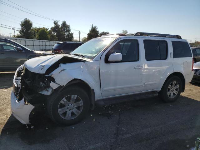 5N1AR18W65C738881 - 2005 NISSAN PATHFINDER LE WHITE photo 1