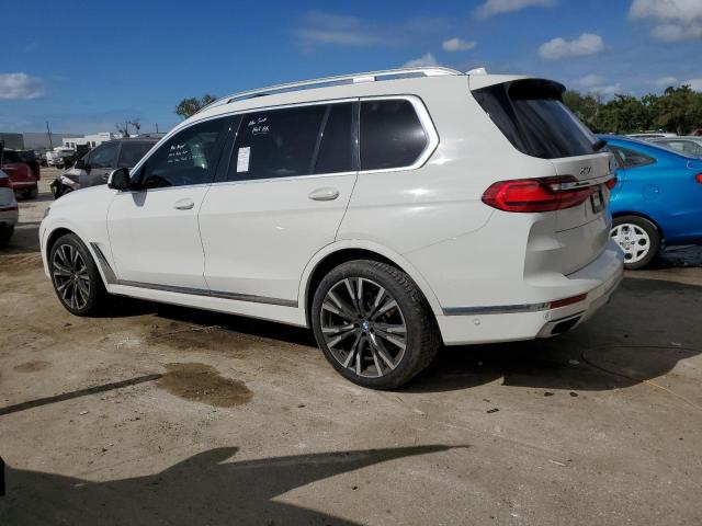 5UXCW2C00L9B33183 - 2020 BMW X7 XDRIVE40I WHITE photo 2