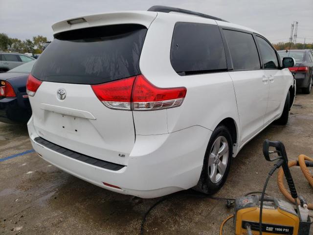 5TDKK3DC0ES431483 - 2014 TOYOTA SIENNA LE WHITE photo 3