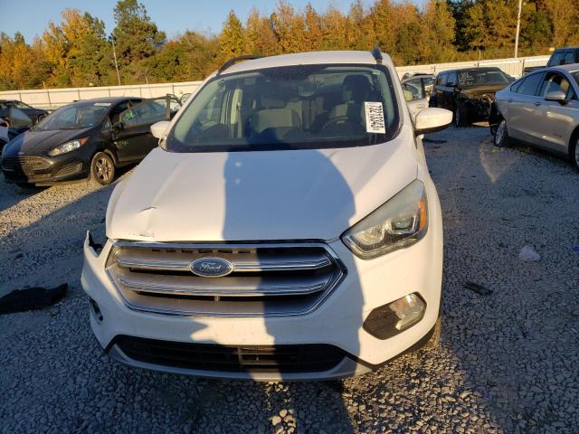 1FMCU0GD4HUC60217 - 2017 FORD ESCAPE SE WHITE photo 5