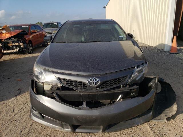 4T1BF1FK5CU013308 - 2012 TOYOTA CAMRY BASE GRAY photo 5