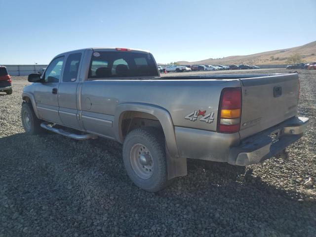 1GCGK29U7YE345034 - 2000 CHEVROLET SILVERADO K2500 CREAM photo 2