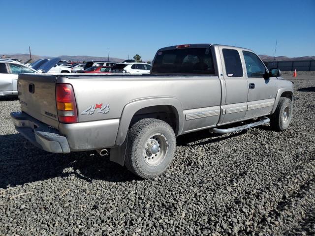 1GCGK29U7YE345034 - 2000 CHEVROLET SILVERADO K2500 CREAM photo 3