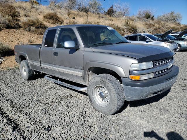 1GCGK29U7YE345034 - 2000 CHEVROLET SILVERADO K2500 CREAM photo 4