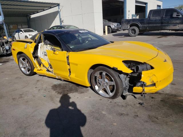 1G1YY24U955108107 - 2005 CHEVROLET CORVETTE YELLOW photo 4