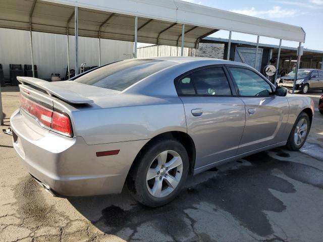 2B3CL3CG5BH520838 - 2011 DODGE CHARGER SILVER photo 3