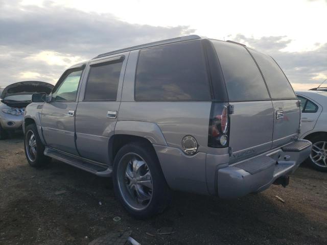 1GKEK13R3XR916410 - 1999 GMC DENALI SILVER photo 2