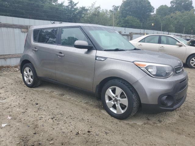 KNDJN2A21K7678803 - 2019 KIA SOUL GRAY photo 4