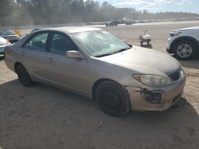 4T1BE30K95U584973 - 2005 TOYOTA CAMRY LE GOLD photo 4