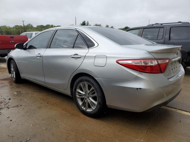 4T1BF1FKXGU182522 - 2016 TOYOTA CAMRY LE SILVER photo 2