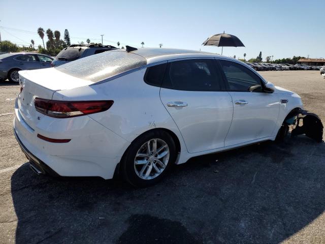 5XXGT4L35KG333136 - 2019 KIA OPTIMA LX WHITE photo 3