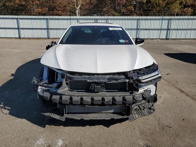 19UUB6F62MA005003 - 2021 ACURA TLX ADVANCE WHITE photo 5