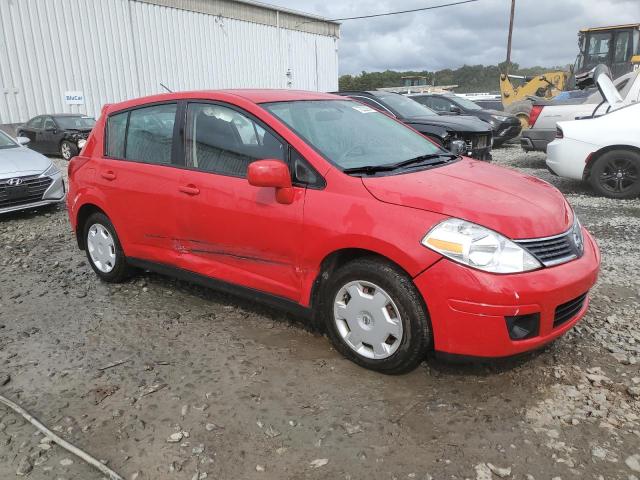 3N1BC13E88L414609 - 2008 NISSAN VERSA S RED photo 4